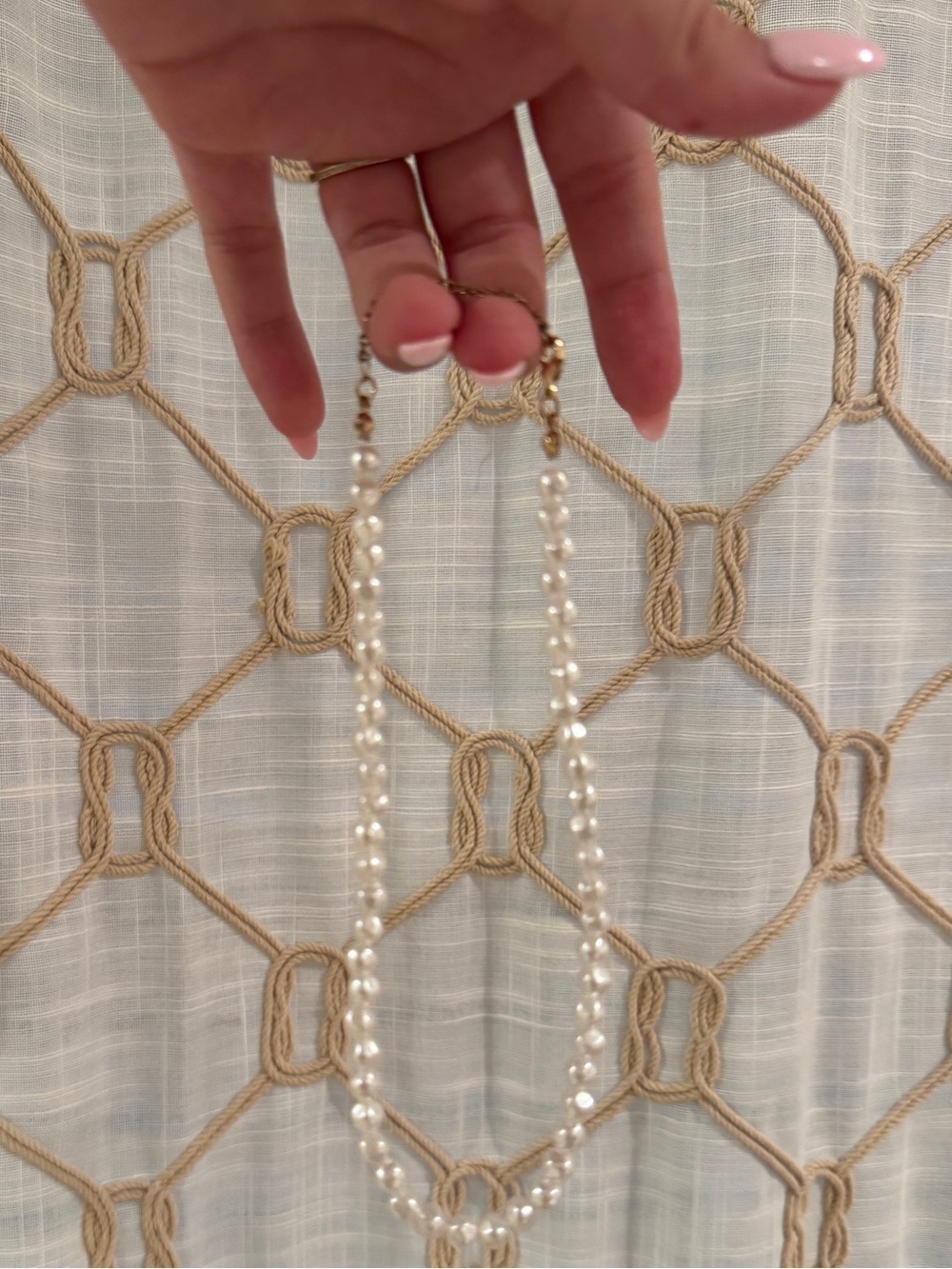 Brandy Melville pearl and gold choker necklace
